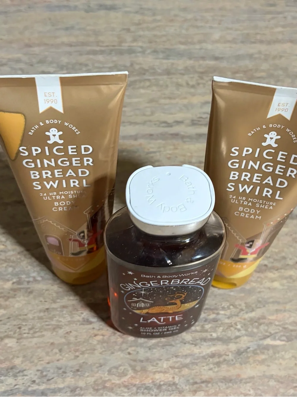 Bath & Body Works Gingerbread Latte Shower gel, Spiced Gingerbread Swirl Creams